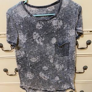 American Eagle Tshirt